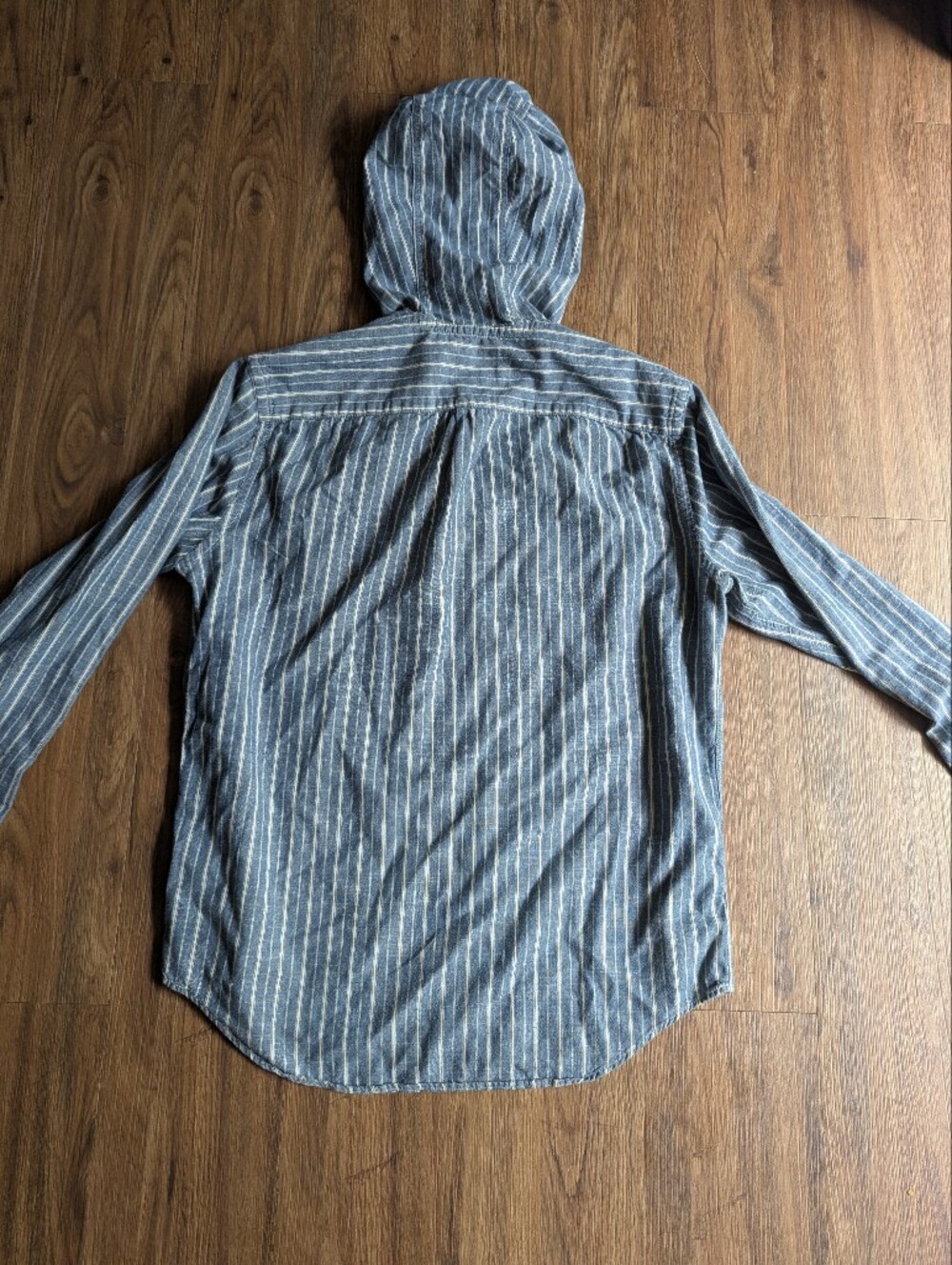 American Eagle Classic Fit Light Blue and White Striped Hooded Shirt M - Picture 6 of 6